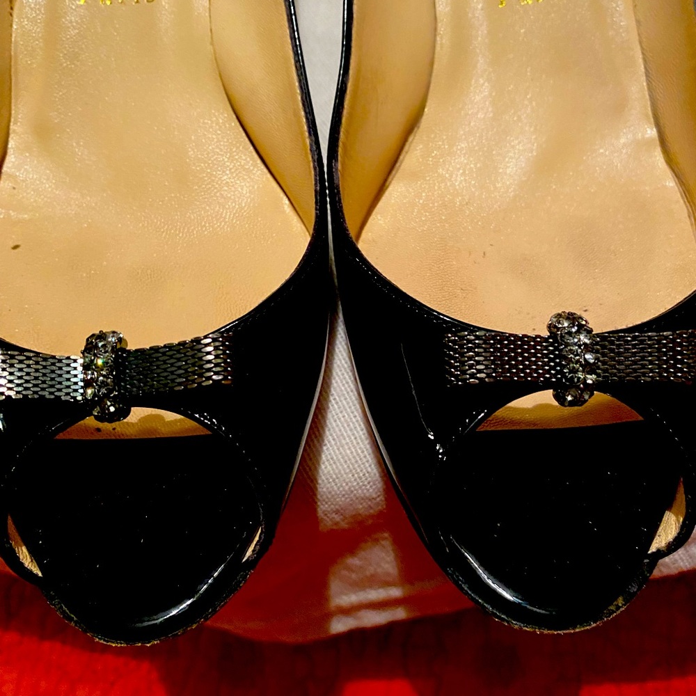 Christian Louboutin 39.5 patent peep toe pump - Picture 4 of 7